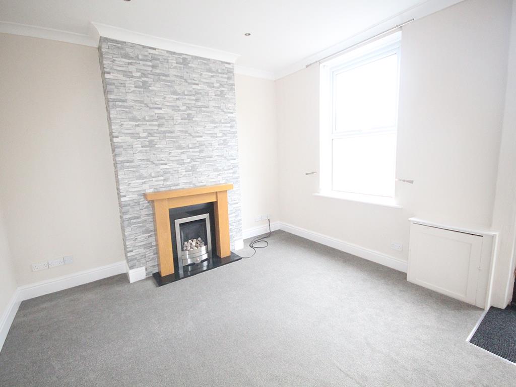 3 bedroom end terrace house Let Agreed in Barnoldswick - IMG_2343.jpg